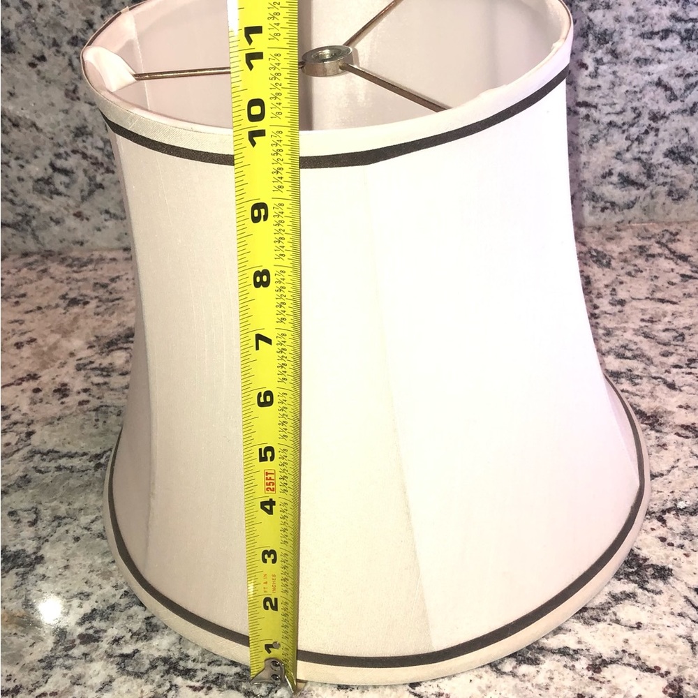 Lamp shade